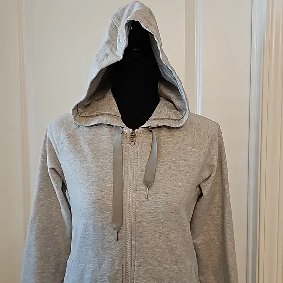 383. Lululemon Split Hoodie - Picture 5 of 11